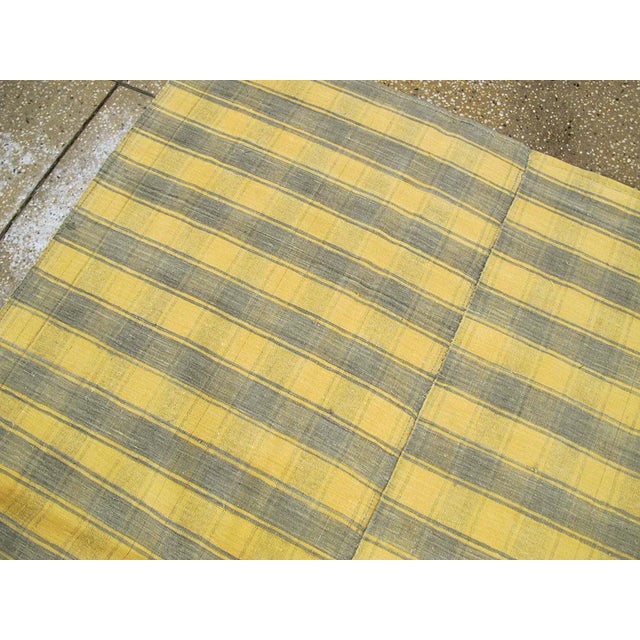 Textile Galerie Shabab Collection Mid-20th Century Small Room Size Turkish Flat-Weave Kilim Accent Rug in Yellow For Sale - Image 7 of 10