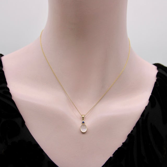 Gold 1990s 14k Gold Moonstone Cabochon and Sapphire Pendant Necklace For Sale - Image 8 of 8