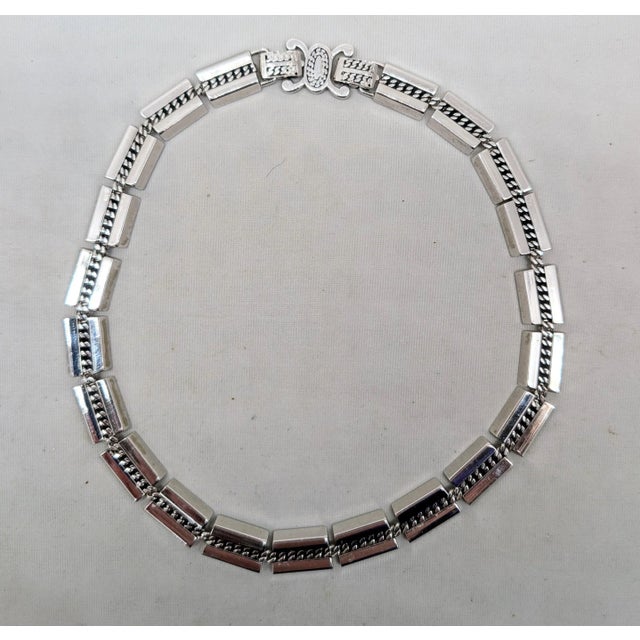 Vintage Signed Monet "Maharani" Rhodium Plated Rope Texture Collar Necklace For Sale In Philadelphia - Image 6 of 11