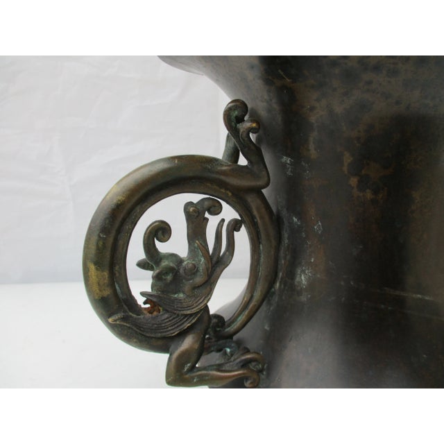 Japanese Archic Dragon Vase Edo Period For Sale In New York - Image 6 of 9
