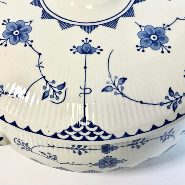 1950s Vintage English Boho Chic Gustavian Denmark Pattern Covered Dish, Casserole Style. For Sale - Image 10 of 16