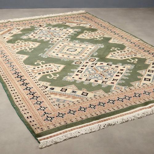 Indian Tappeto Kashmir Rug in Wool For Sale - Image 9 of 9