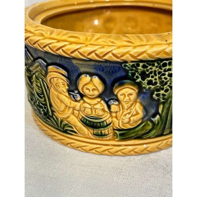Mid 20th Century Vintage George Jones Style Majolica Biscuit Container For Sale - Image 5 of 11
