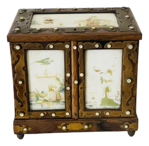 Early 1900s Antique Chinese Chinoiserie Qing Dynasty Treasure Box