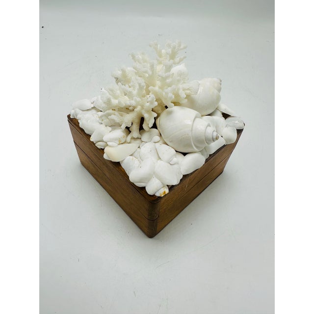 This piece is charming and evocative in its quiet simplicity. Here’s a detailed description: Artwork Overview: This is a...