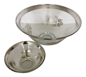 Mid-Century Modern Georges Briard Chip and Dip Bowls - Set of 2