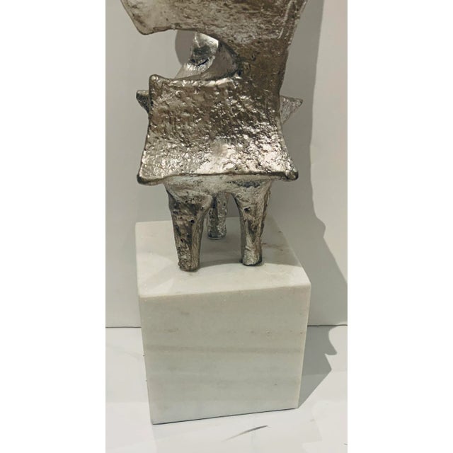 Abstract Arteriors Large Modern Extruded Silver Finished Abstract Cairo Sculpture For Sale - Image 3 of 5