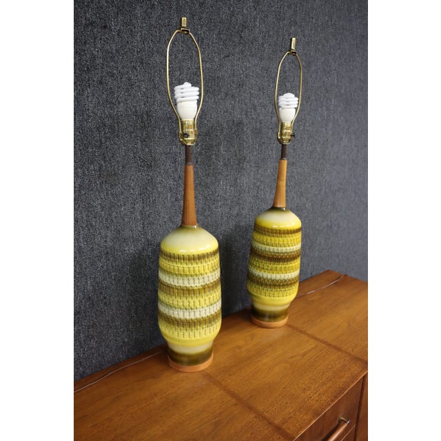 Mid Century Quartite Lamps/Pair For Sale In Philadelphia - Image 6 of 9