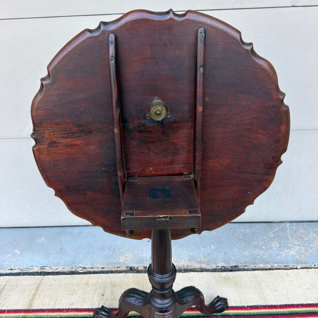 A Fine Antique George III Mahogany Carved Pie Crust Tilt Top Tea Table, 18th Century For Sale - Image 9 of 18
