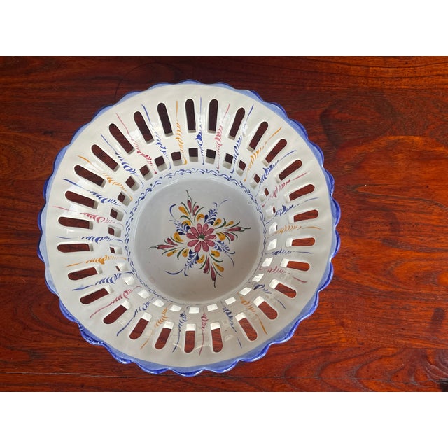 Majolica Alcobaca Multi-Color & White Portuguese Footed Fruit Bowl For Sale - Image 4 of 5