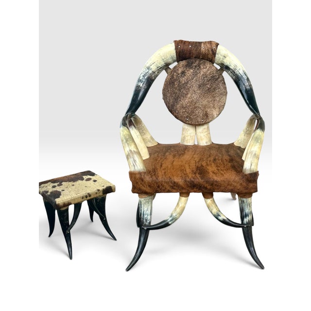 Rare Vintage Southwest Style Sculptural Texas Longhorn & Cowhide 5-Piece Living Room Suite A monumental and highly...