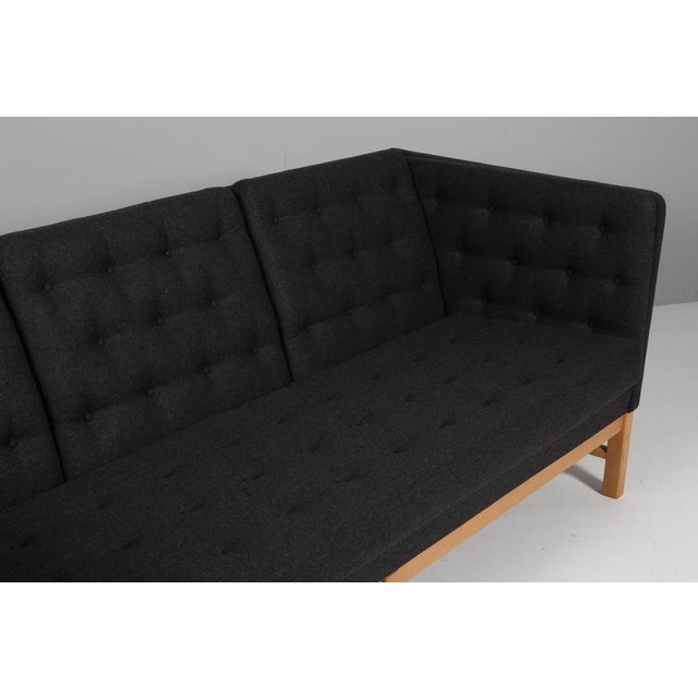 EJ 315/3 Three-Seat Sofa with Oak Frame by Erik Jørgensen, 1960s For Sale - Image 5 of 8