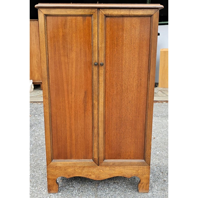 French Misouri Furniture Mid-Century Mahogany Two Door French Notaty Filing Cabinet For Sale - Image 3 of 11