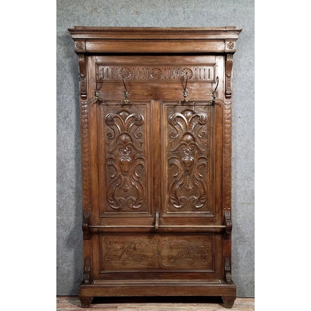 Renaissance Style Coat Rack in Carved Walnut, 1890s For Sale - Image 9 of 9