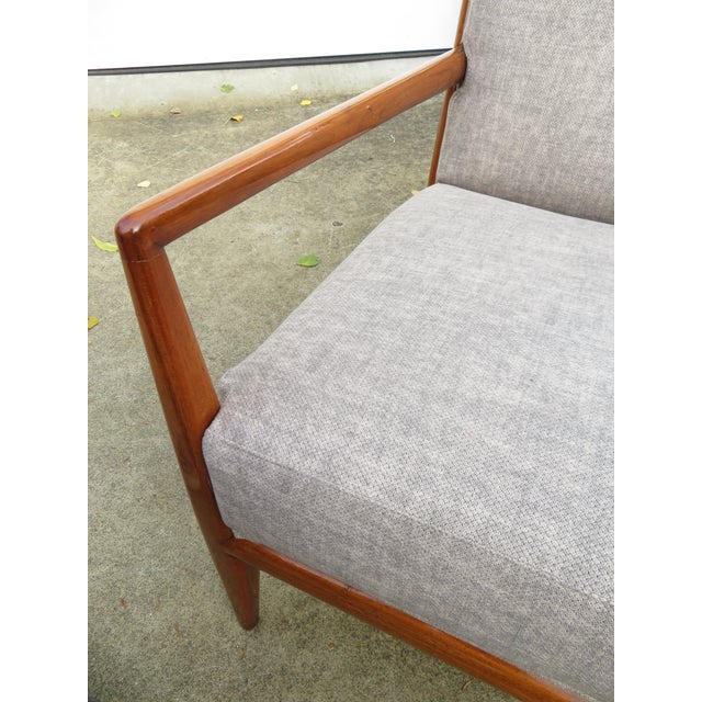 New Upholstery ~ t.h. Robsjohn-Gibbings Lounge Chair & Ottoman ~ Mid Century Modern For Sale - Image 10 of 17