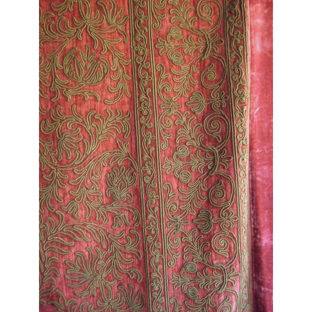 Early 20th Century Early 20th Century French Gold Metallic on Velvet Embroidery Tapestry For Sale - Image 5 of 17