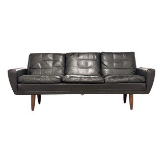 Model 64 Sofa in Black Leather by Georg Thams for Vejen Polstermøbelfabrik, Denmark, 1960s For Sale