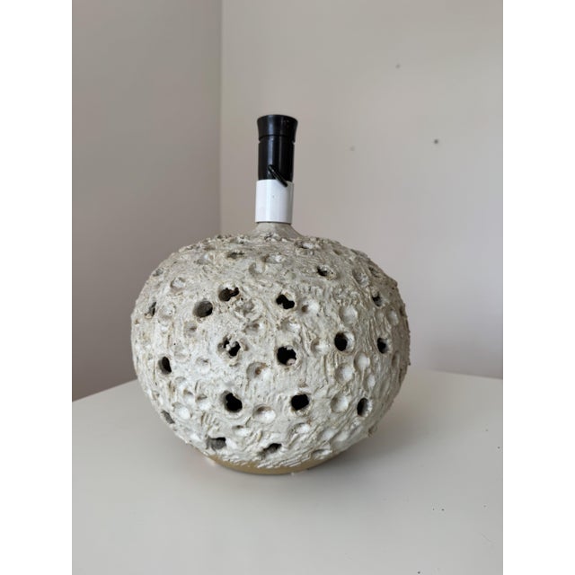 1960s Large Mid-Century Danish Butalist Ceramic Table Lamp in the style of Sejer, 1960s For Sale - Image 5 of 8