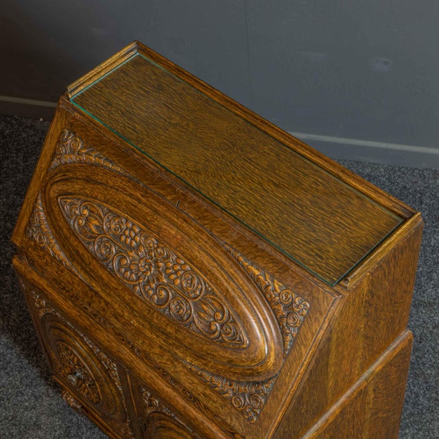 Early 20th Century Carved Oak Bureau For Sale - Image 14 of 18