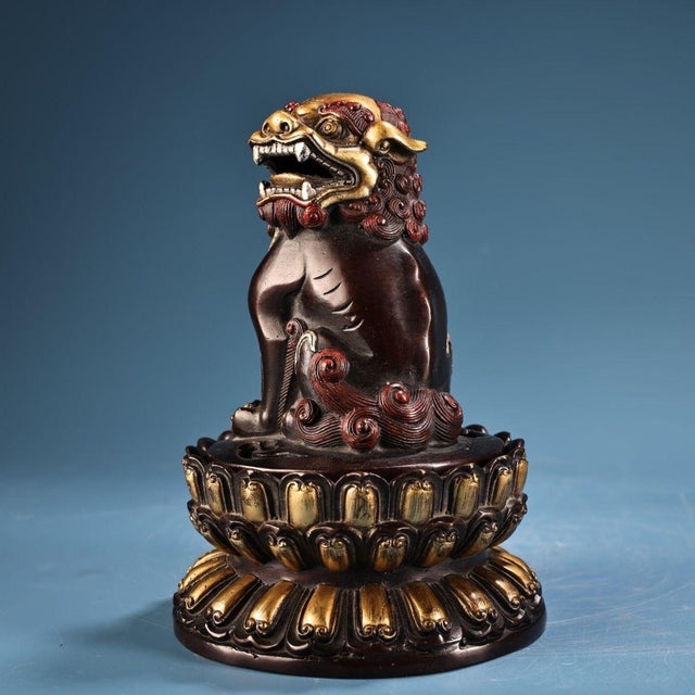 Vintage Chinese Guardian Lion Censer With Silver and Gold Patina For Sale In Los Angeles - Image 6 of 9
