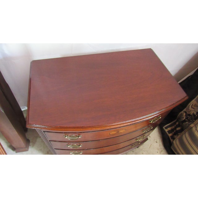 1980s 1980s Lexington Mahogany Bachelors Chest Federal Server Bowfront Rustic For Sale - Image 5 of 9