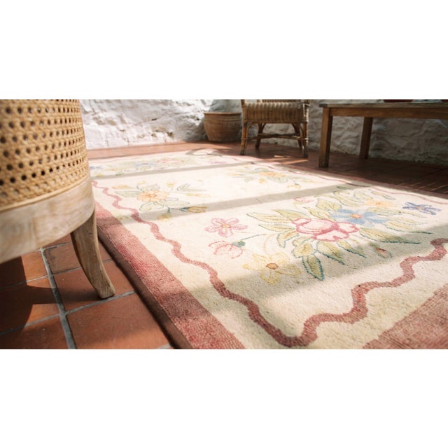Textile 1920s Ivory Floral Folk Art Antique American Hooked Rug 2' 7'' X4' 0'' Handknotted Wool Carpet For Sale - Image 7 of 9