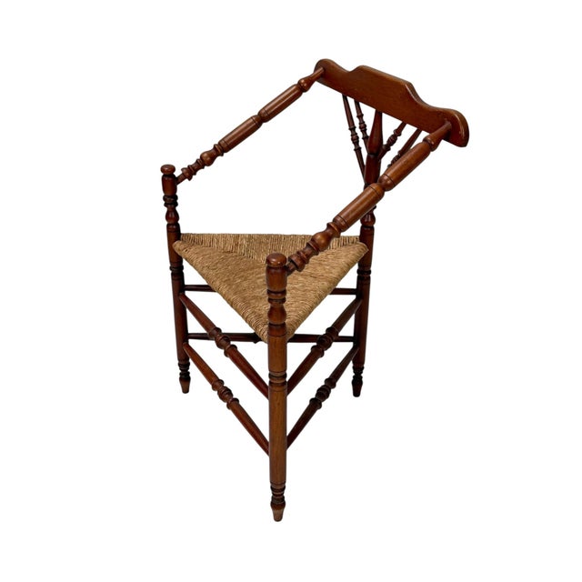 Antique French Provincial Triangular Corner Chair in Beech Frame, 1900s For Sale - Image 6 of 11