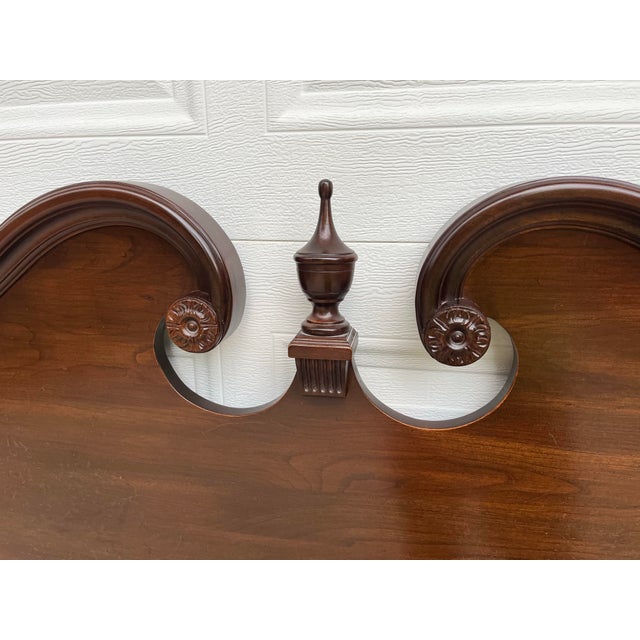 1970s Ethan Allen Georgian Court Queen Cherry Poster Headboard For Sale - Image 9 of 12