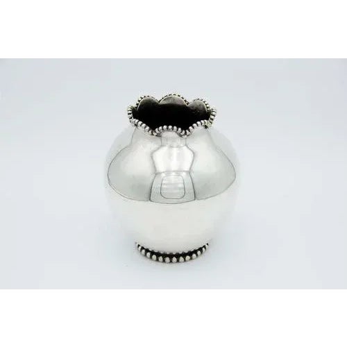 Plain Silver Pot with Beaded Rim and Base For Sale - Image 4 of 4