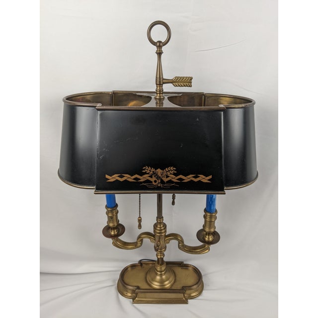 Traditional Wildwood Vintage Brass Bouillotte Style Two-Light Table Lamp With Black Tole Shade and Gilt Decoration For Sale - Image 3 of 18
