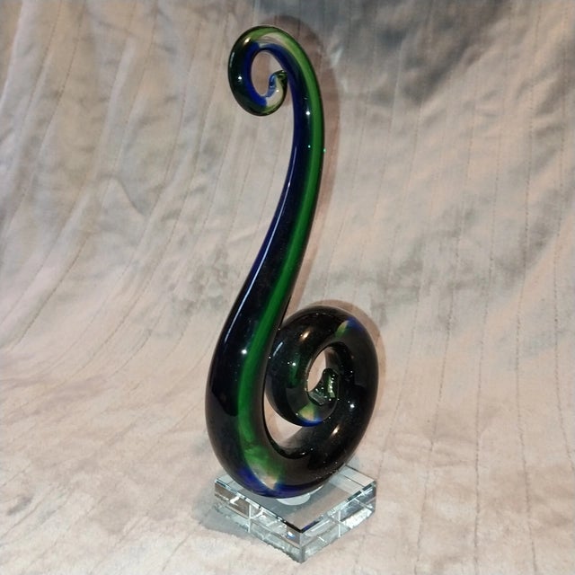 ## Vintage Murano Style Venetian Art Glass Abstract Sculpture Figurine Elegant vintage Murano-style Venetian art glass...