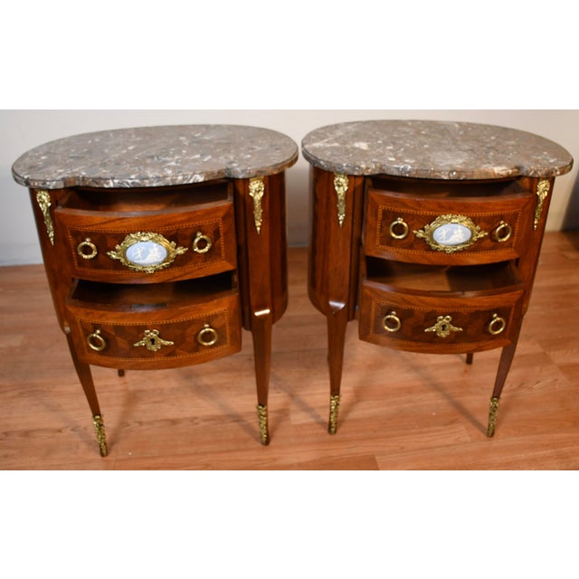 1890s Antique French Louis XV Walnut Marble Top Pair Nightstands Bedside Tables For Sale - Image 11 of 18