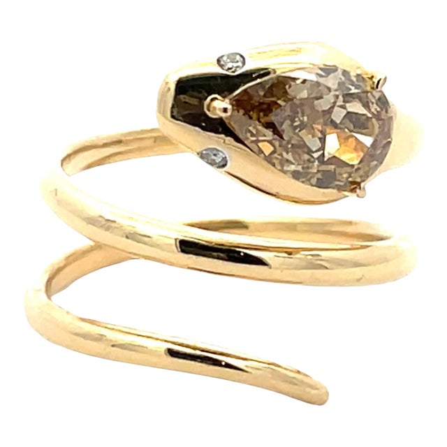 1.34 Carat Weight of Brown Diamond Snake Ring in 18k Yellow Gold, Size 6.75 For Sale