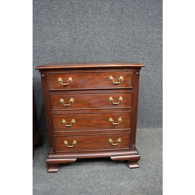 Henkel-Harris Georgian Style Mahogany Four-Drawer Chests, Pair, 2000 For Sale - Image 11 of 15