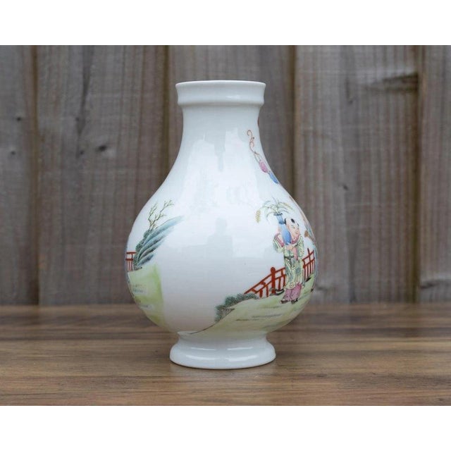1950s Chinese Famille Rose Figural Porcelain Vase, 1950s For Sale - Image 5 of 18