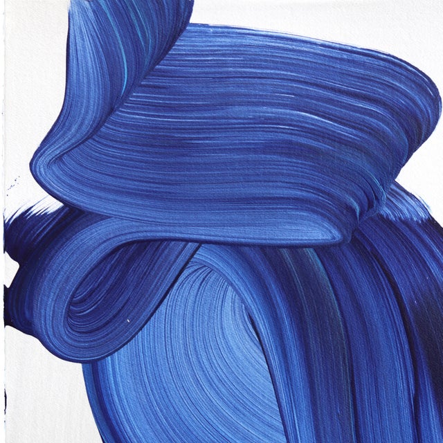 The colorful abstract artworks of Romanian artist Alex Voinea are inspired by experiments with paint poured over vibrating...