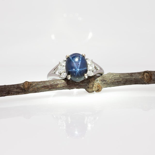 4.15cts Star Sapphire Ring With Natural Diamonds Accents: Solid 14k Gold, Size 6.75 For Sale - Image 4 of 8