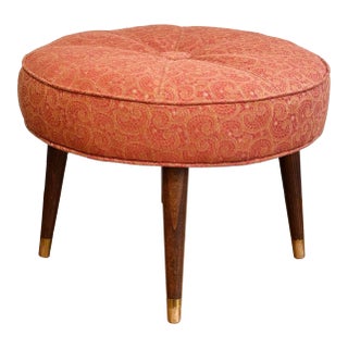 1960s Mid Century Modern Reupholstered Round Ottoman With Peg Legs For Sale