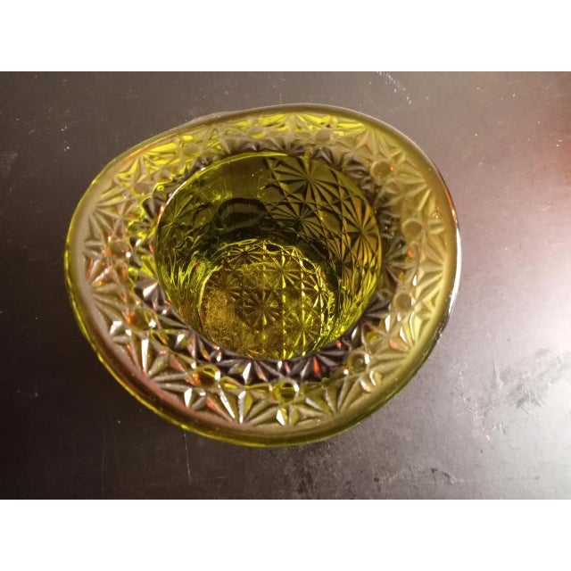 Glass Fenton Green Button & Daisy Pattern Top Hat Vase For Sale - Image 7 of 7