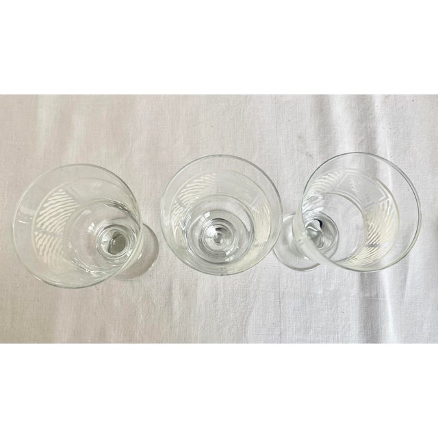 Transparent Vintage Pfaltzgraff Sierra 16 Oz Pedestal Iced Tea/Water Glass Goblets - Set of 3 Excellent Condition For Sale - Image 8 of 12
