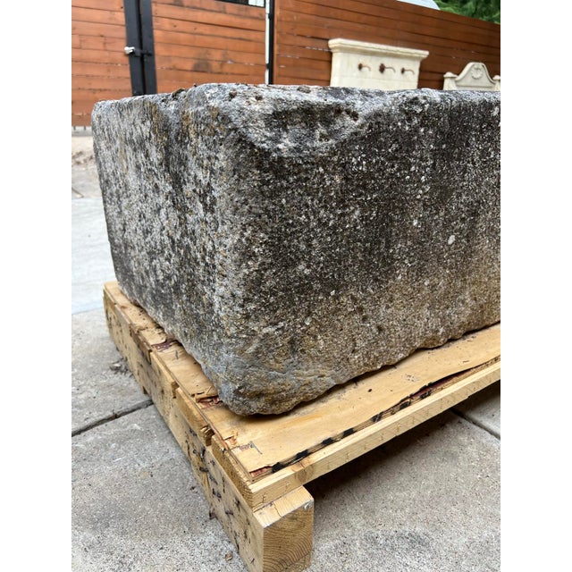 A Long Rectangular Limestone Field Trough From Burgundy, France, 19th Century For Sale - Image 10 of 16