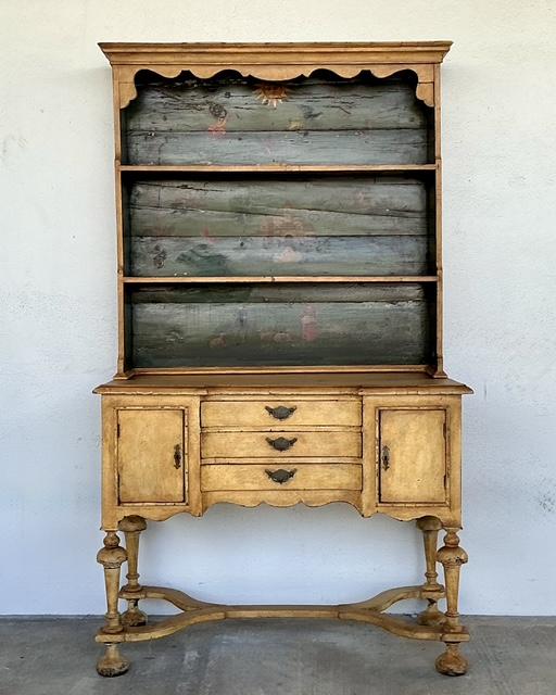 Vintage Gustavian Casa Gusto Hand Painted Hutch - Detail view