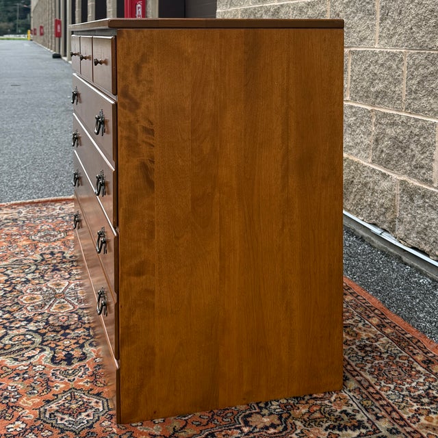 Vintage Ethan Allen Heirloom Nutmeg Maple 3 Drawer Low Dresser or Bachelor's Chest (10-4551) For Sale - Image 10 of 14