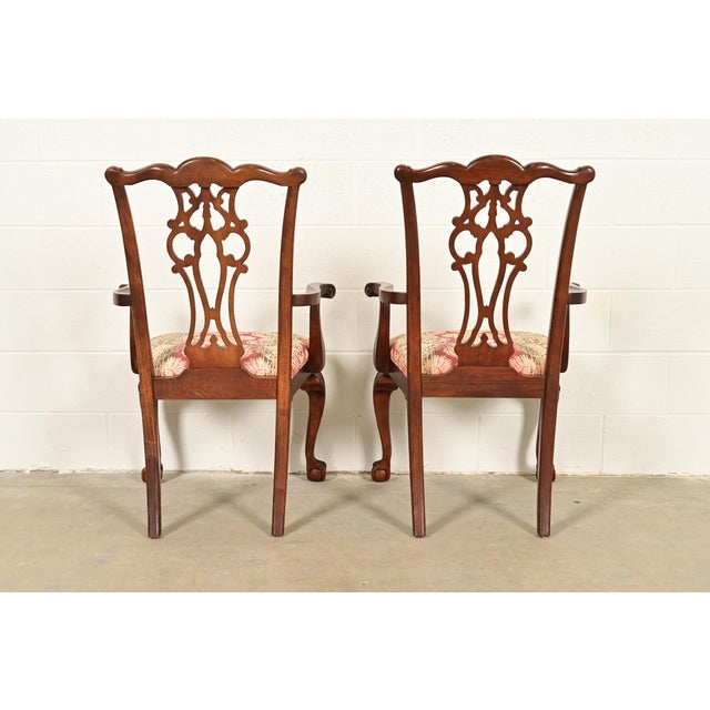 Ethan Allen Chippendale Carved Mahogany Armchairs or Dining Captain Chairs, Pair For Sale - Image 11 of 14