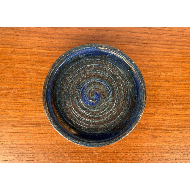 Mid-Century Modern Danish Studio Pottery Bowl by Tue Poulsen for Tue Keramik, 1960s For Sale - Image 13 of 16