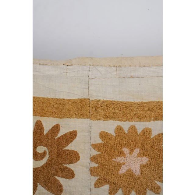Caramel Toned Suzani Throw Blanket | Hand Embroidered Boho Wall Art 4'4'' X 5'2'' For Sale - Image 10 of 14