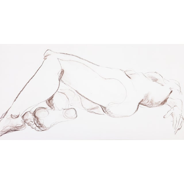 Figurative Reclining Nude in Conte - V. Morgan, C. 1980 For Sale - Image 3 of 12