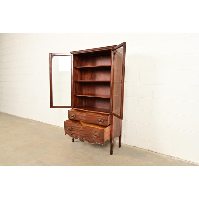 Antique Victorian Carved Mahogany Bookcase or Bar Cabinet, Circa 1890s For Sale In South Bend - Image 6 of 16