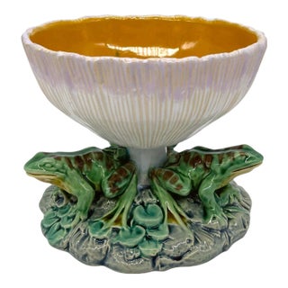 Minton Majolica Mushroom Tazza With Three-Frog Base, English, Dated 1868 For Sale