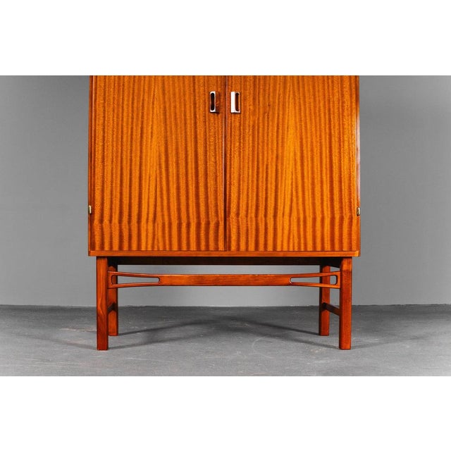 Vintage Highboard in Mahogany For Sale - Image 6 of 18